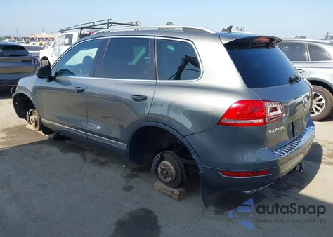 2014 Volkswagen Touareg Tdi Executive из США, поврежденный, VIN WVGEP9BP2ED010847